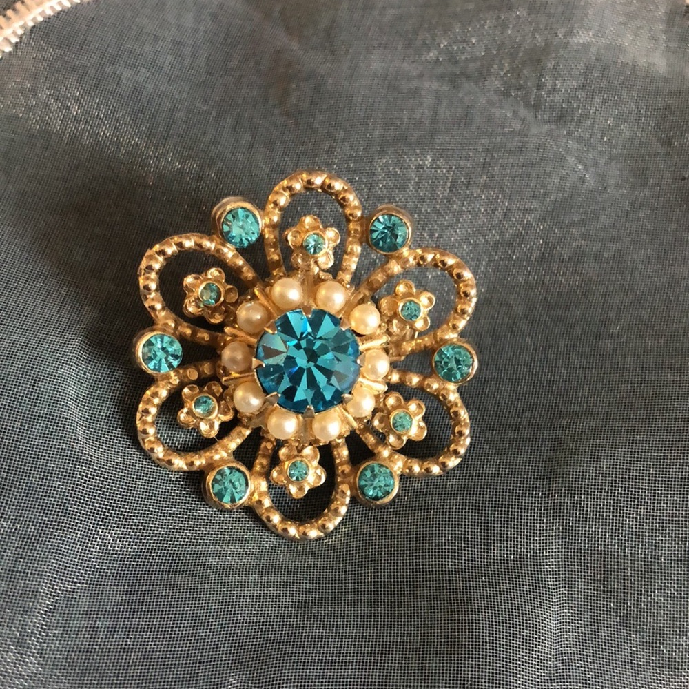 Antique Vintage CORO Pearl Brooch - Picture 3 of 5